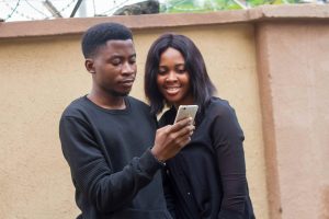 david-rotimi-gB5y4EQqxiI-unsplash-min(1)